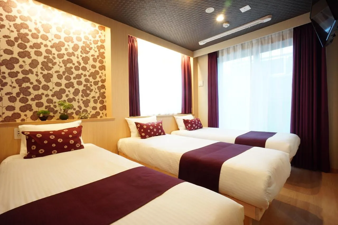 Rona Hotel Tōkyō 3*,