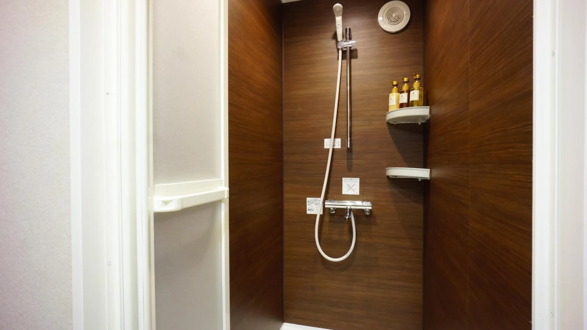 Rona Hotel Tokio