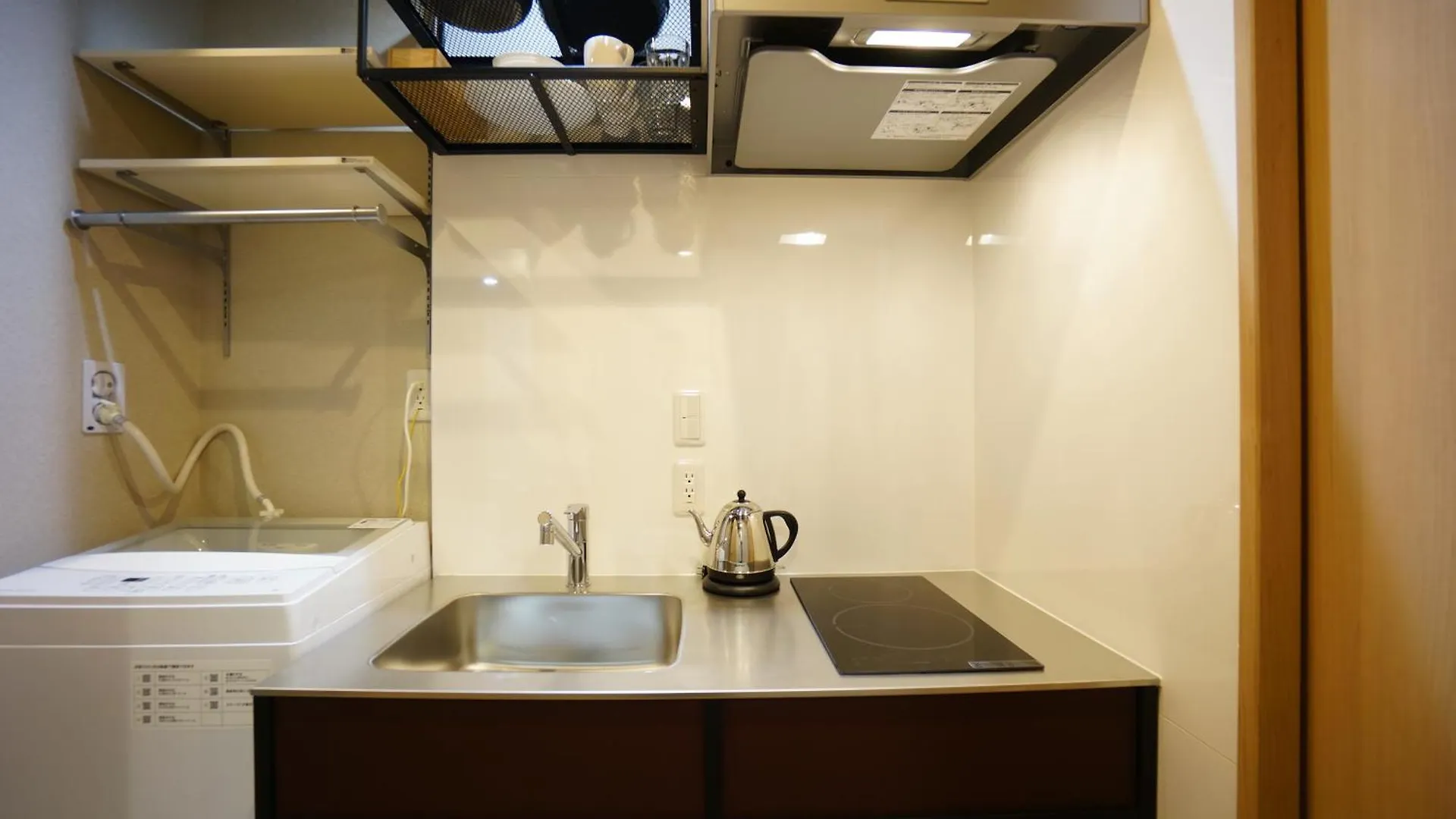 Rona Hotel Tokio