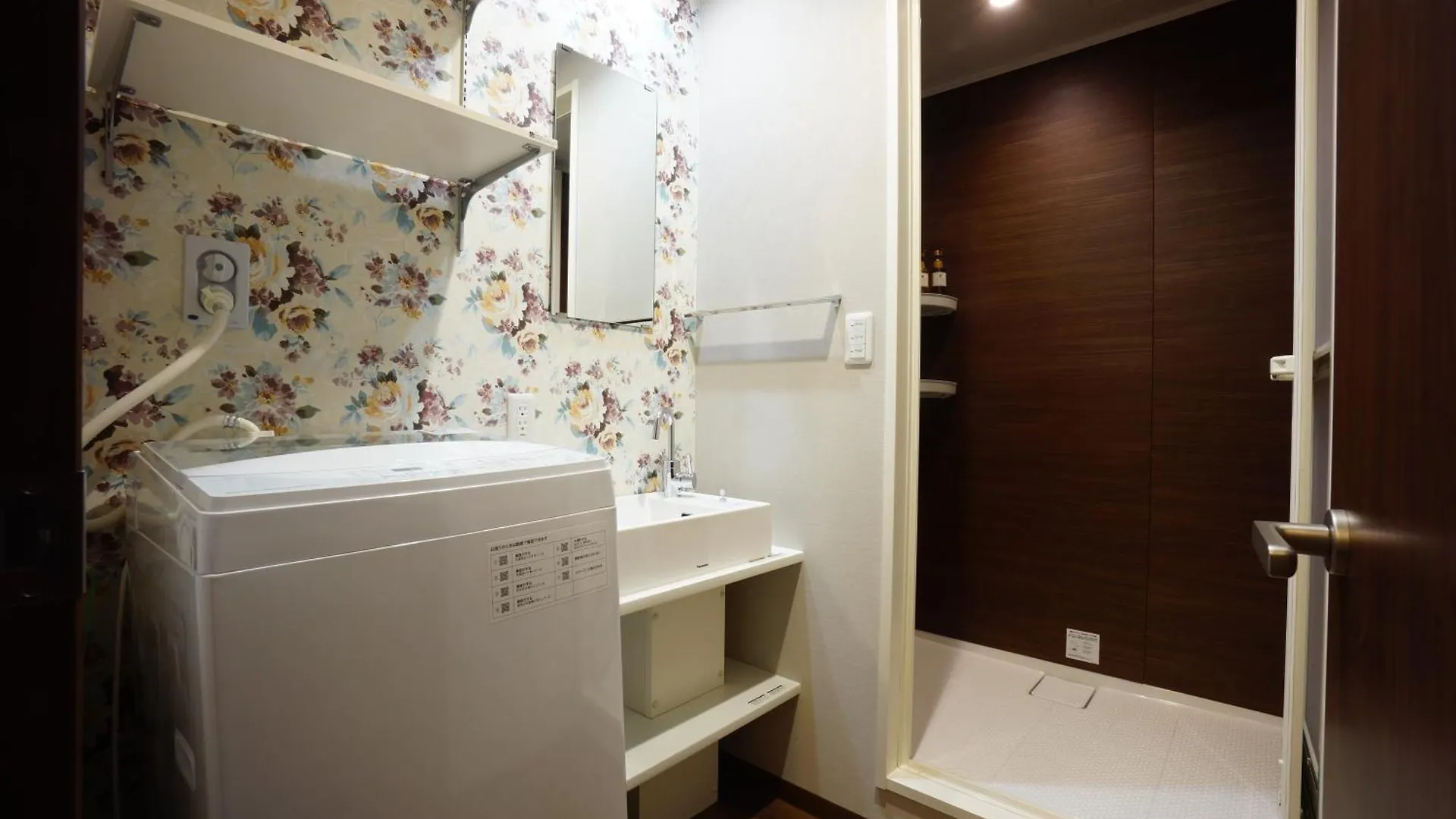 Rona Hotel Tokio